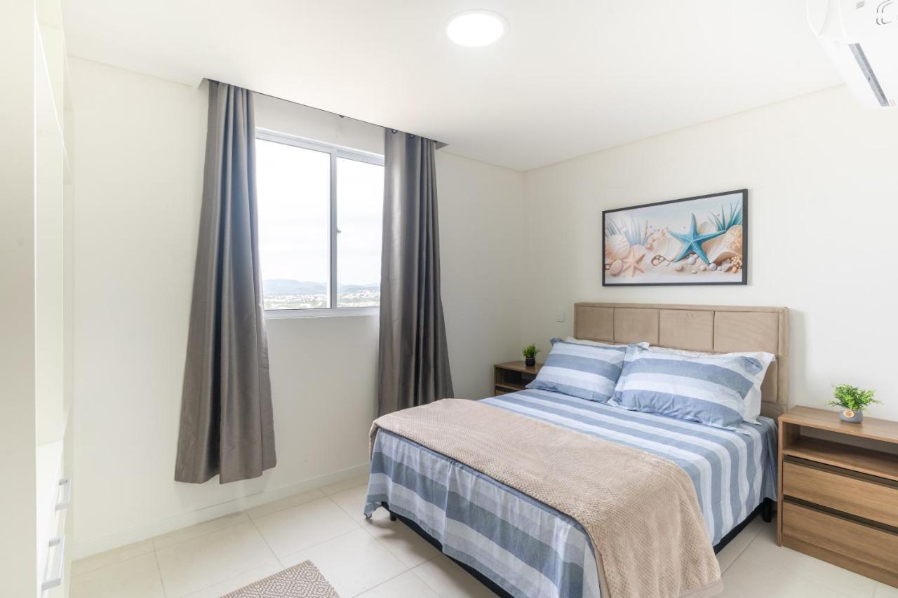 Apartamento Com Vista Mar, Ar-Condicionado, Wi-Fi Condominio Com Piscina, Quadra De Esportes Playground Infantil A 15 Minutos Do Beto Carreiro Piçarras Eksteriør bilde